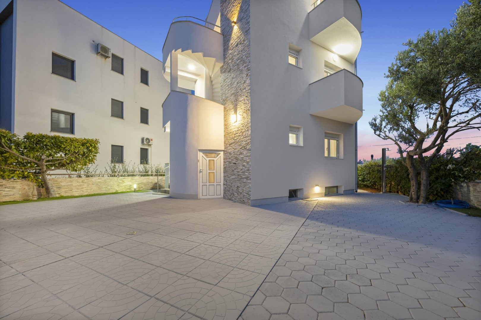 aquarius apartments, Aquarius Apartments with heated pool &ndash; Srima, Croatia Srima-vodice
